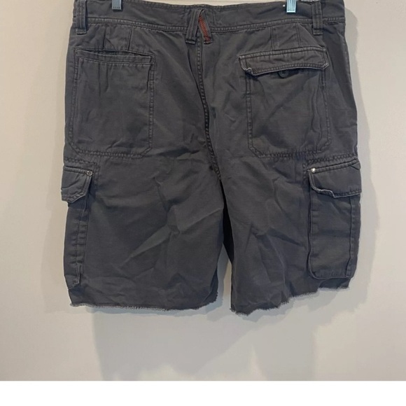 Ocean Pacific OP Gray Cargo 10” Shorts Frayed Hem‎ Mens Size 40 (1242) - Picture 2 of 5